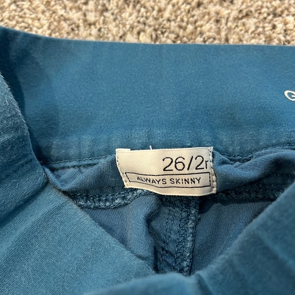 Gap Maternity Skinny Cords. Size 26/2. EUC! - Picture 2 of 2
